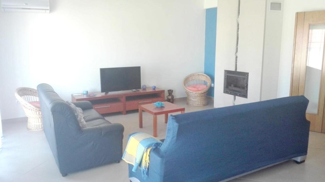 Spacious House In Aldeia Dos Pinheiros With Pool 阿泽陶 外观 照片
