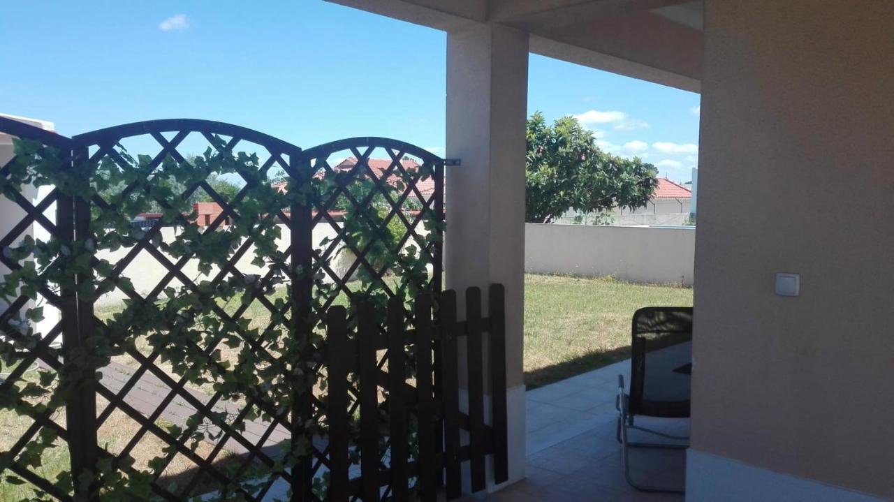 Spacious House In Aldeia Dos Pinheiros With Pool 阿泽陶 外观 照片
